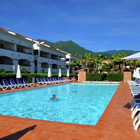 Beachfront Escape In Corsica *